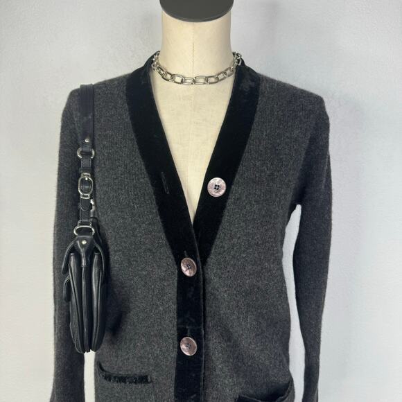 Vintage Lambswool Nylon Cardigan Sweater Gray Velvet Trim Moda International - Picture 2 of 6
